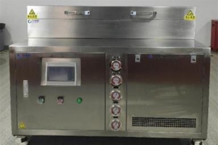 低温冷冻机用什么冷媒好？氨是常见选择！