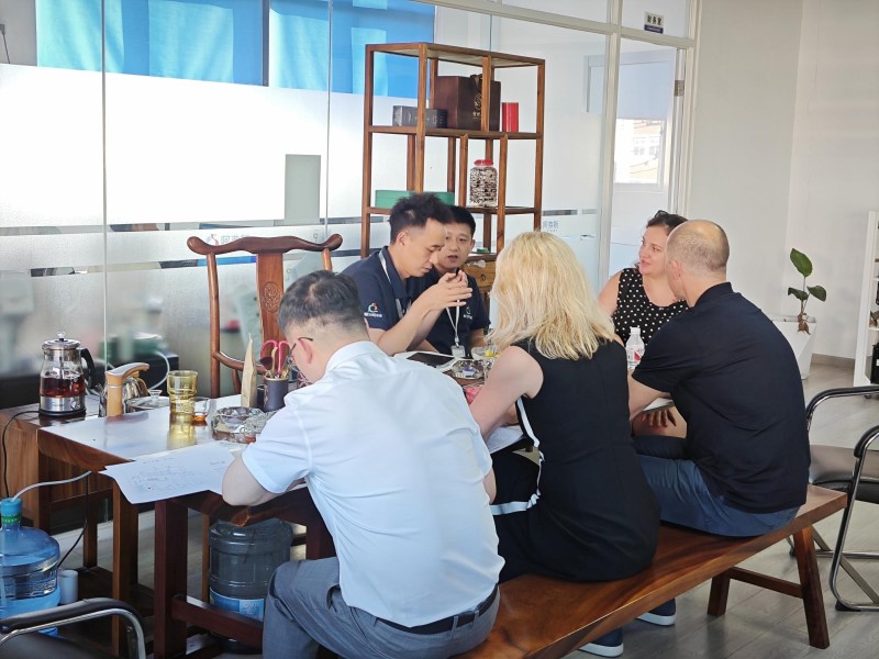 国外客户莅临我司考察，深化外贸交流与合作 图1