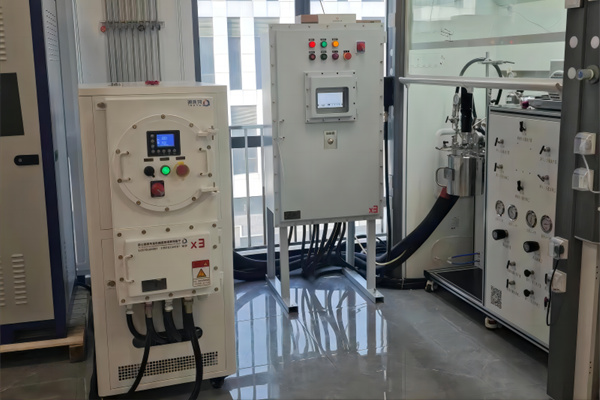 高低温控温设备是如何实现精准控温的？