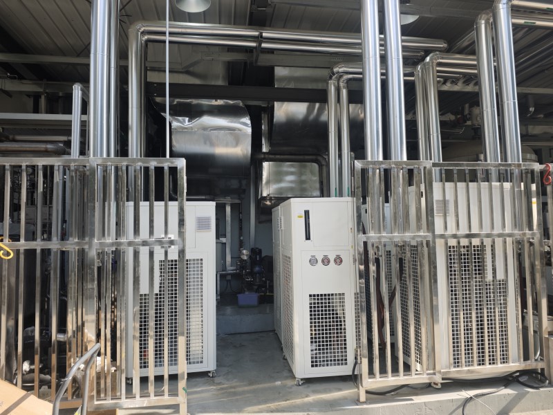 开元游戏大厅app高低温控温系统设备实拍图2